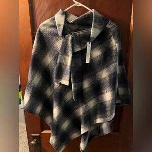 Coco & Carmen Poncho One Size